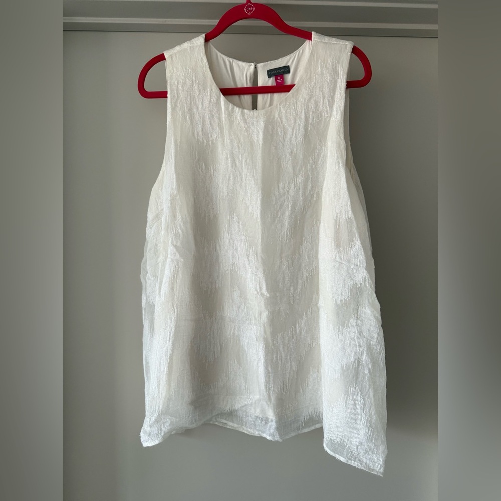 VINCE CAMUTO Sleeveless Top
